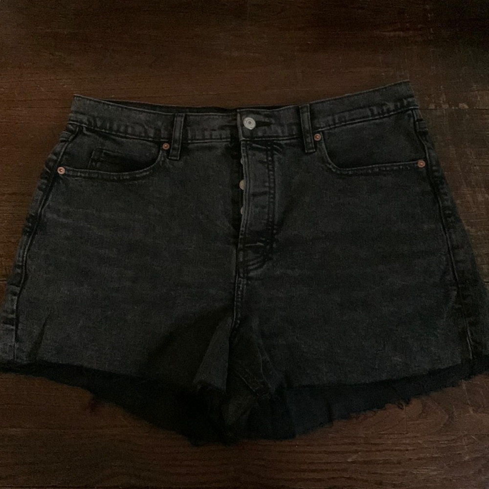 Old Navy Sky-Hi A-Line, Size 14 US woman’s Jean shorts